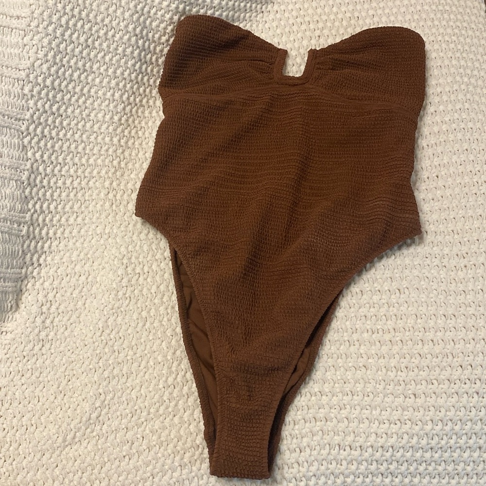 PacSun, Size Medium